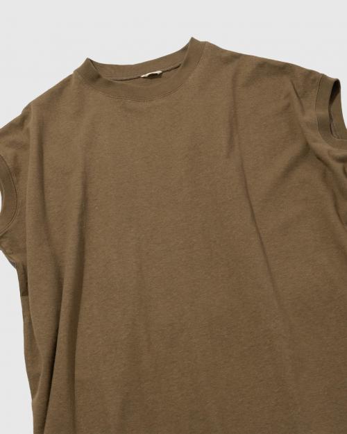 HONEY SLEEVE-LES ONE PIECE