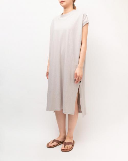 HONEY SLEEVE-LES ONE PIECE