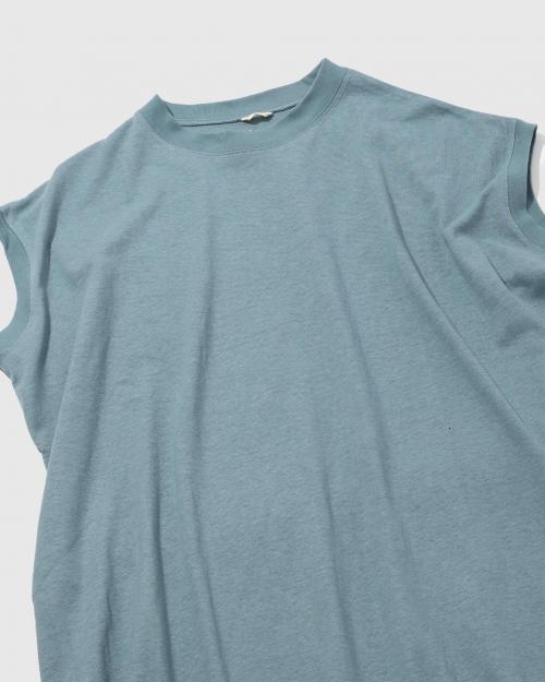 HONEY SLEEVE-LES ONE PIECE