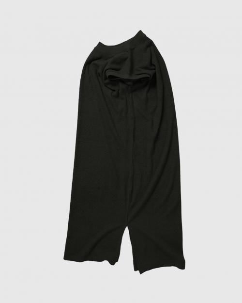 NO SLEEVE SLIT ONE PIECE