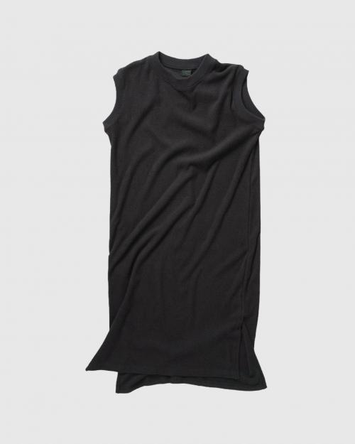 NO SLEEVE SLIT ONE PIECE