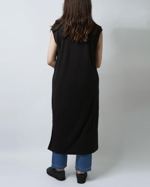 NO SLEEVE SLIT ONE PIECE