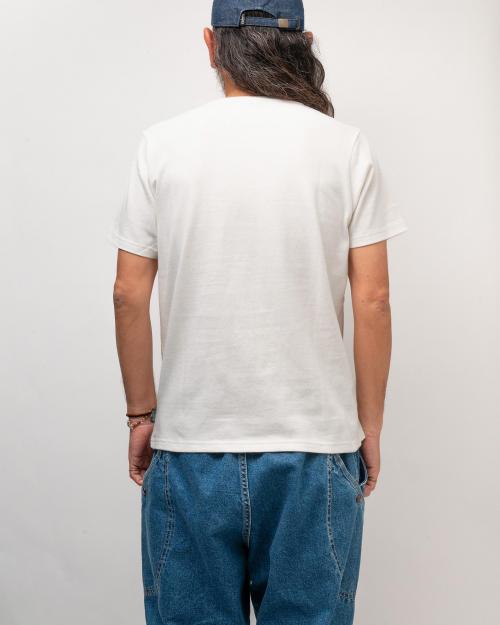 BASIC FITS POCKET TEE
