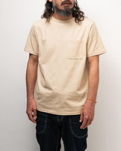 BASIC FITS POCKET TEE