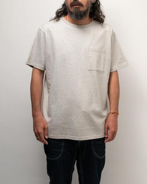 BASIC FITS POCKET TEE