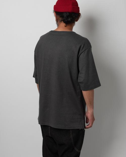 HALF SLEEVE WIDE FITS TEE