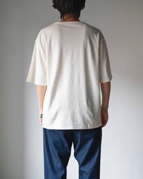 SHANTI HALF SLEEVE WIDE FITS TEE