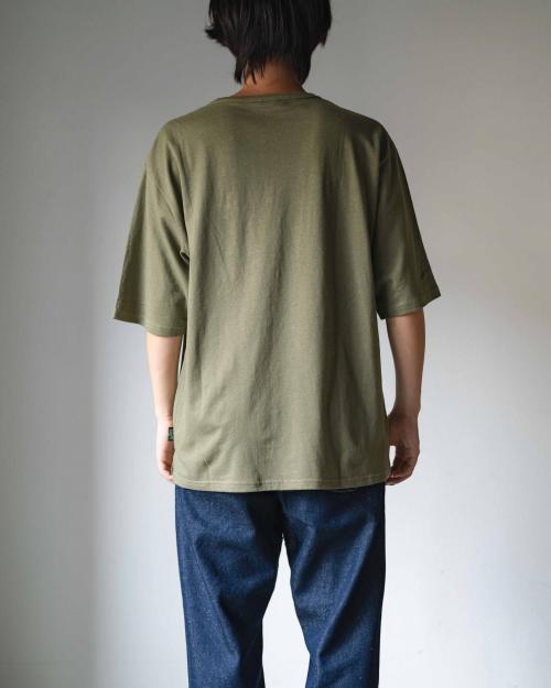 ONLY PLANT HALF SLEEVE WIDE FITS TEE