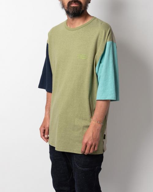 HALF SLEEVE WIDE FITS TEE