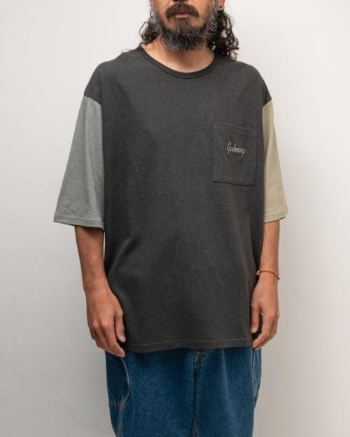 HALF SLEEVE WIDE FITS TEE