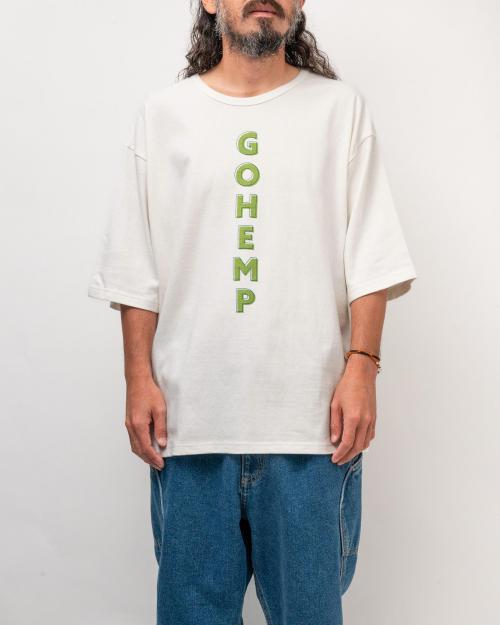 VERTICAL LOGO H/SL WIDE FITS TEE