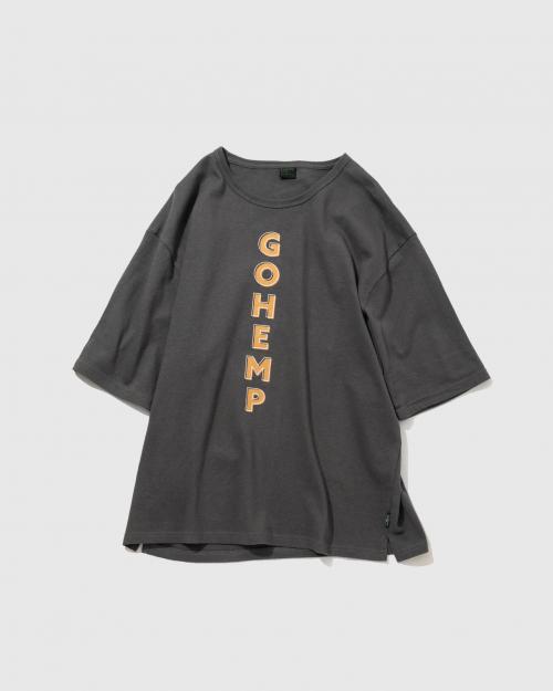 VERTICAL LOGO H/SL WIDE FITS TEE