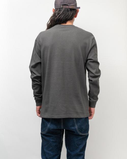 LOW POCKET TEE