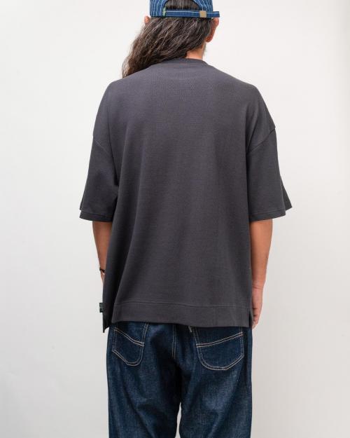 WIDE SLIT TEE