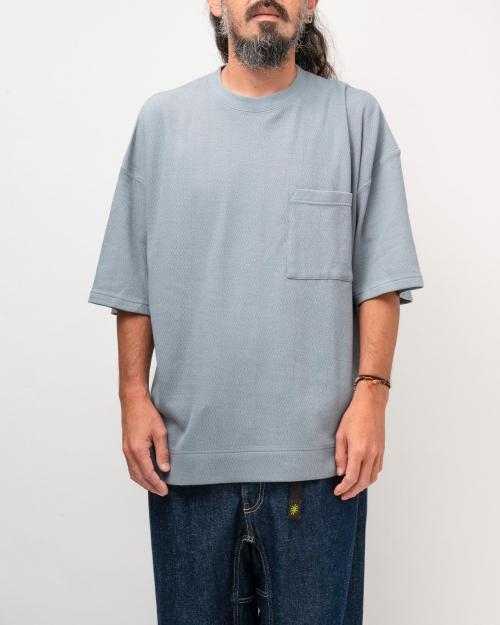 WIDE SLIT TEE