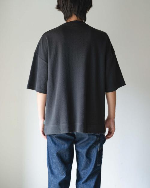WIDE SLIT TEE