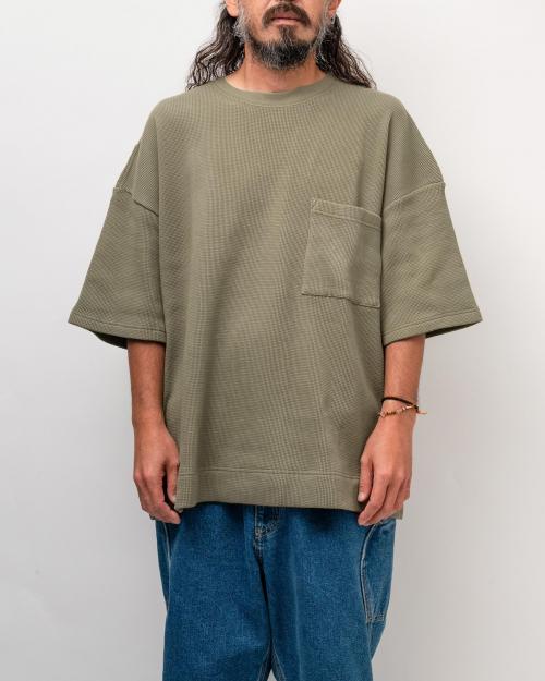 WIDE SLIT TEE