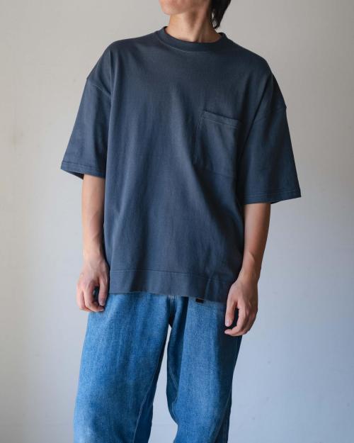 WIDE SLIT TEE