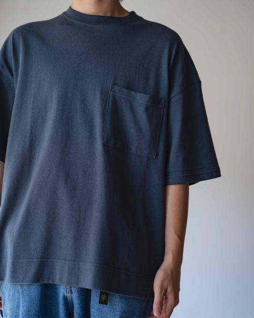 WIDE SLIT TEE