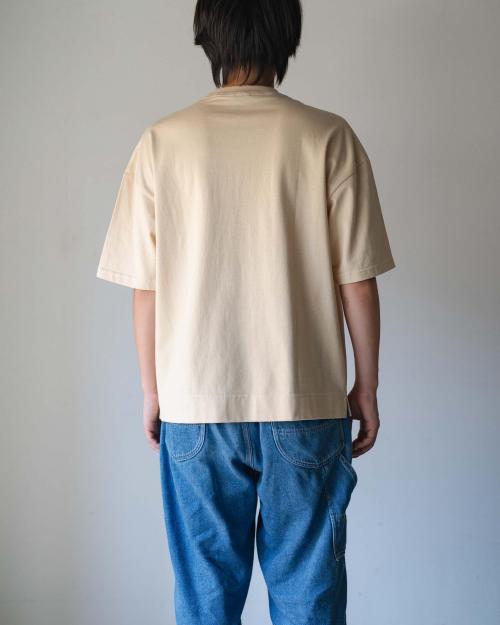 WIDE SLIT TEE