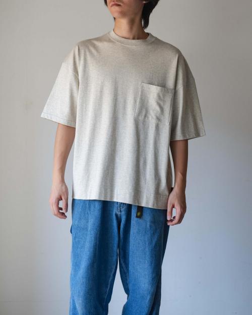 WIDE SLIT TEE