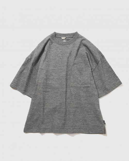 WIDE SLIT TEE