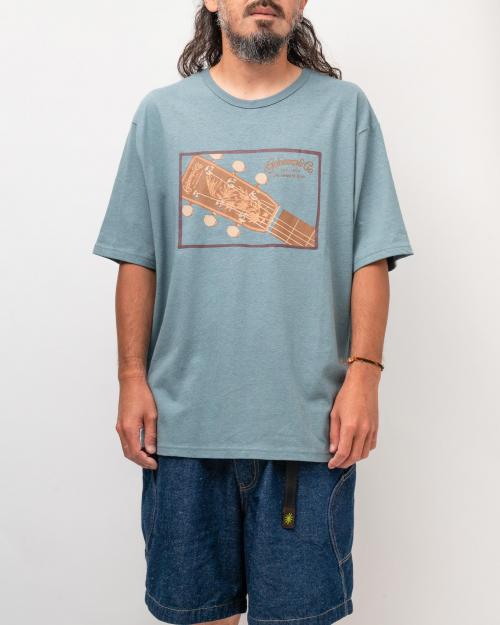 ALL NEED IS LOVE WIDE FITS TEE