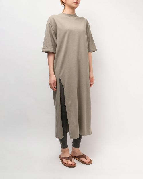 SIDE SLIT ONE PIECE