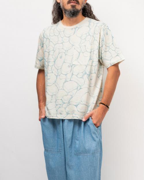 WIDE FITS POCKET TEE
