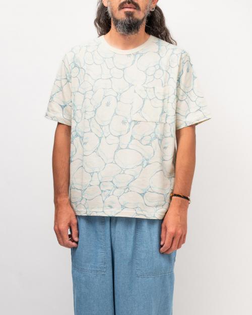 WIDE FITS POCKET TEE