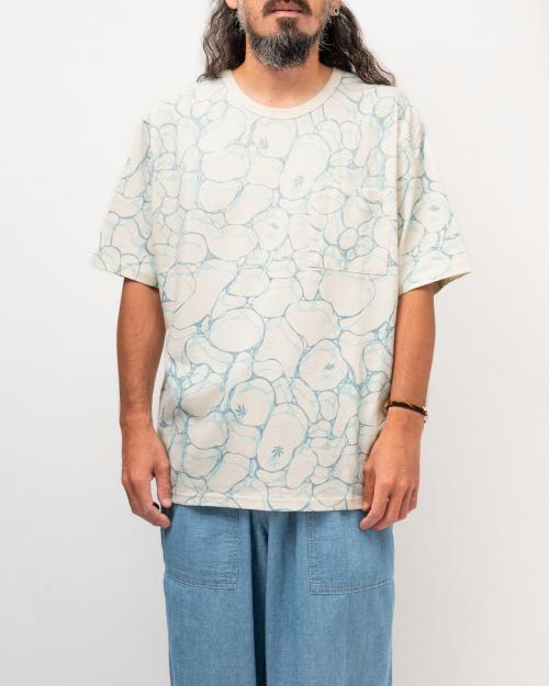 WIDE FITS POCKET TEE