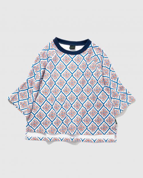 RAGLAN SLEEVE SQUARE