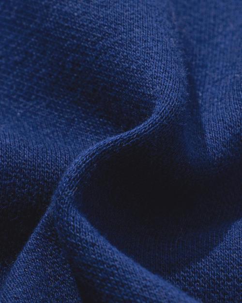 RAGLAN SLEEVE SQUARE