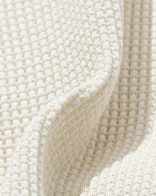 RAGLAN SLEEVE SQUARE