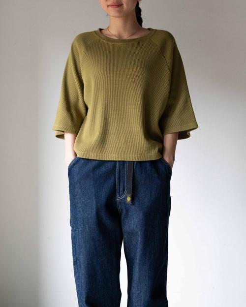 RAGLAN SLEEVE SQUARE