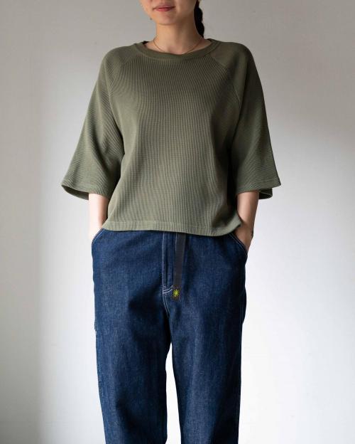 RAGLAN SLEEVE SQUARE