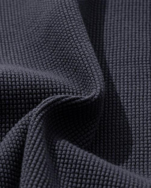 RAGLAN SLEEVE SQUARE