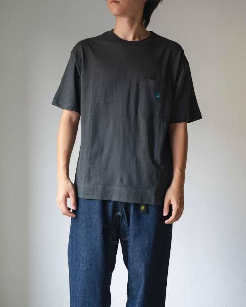 GLOBAL LEAF EMB TEE