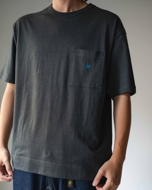 GLOBAL LEAF EMB TEE