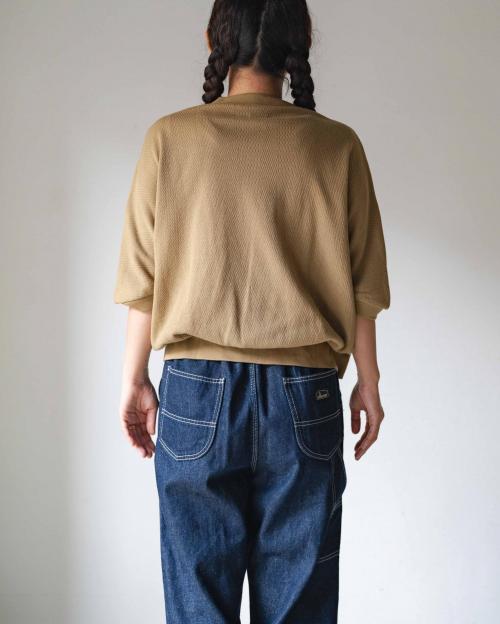 ROUND BLOUSE