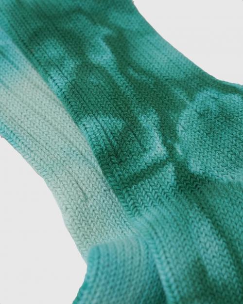 UNEVEN DYE CREW SOCKS