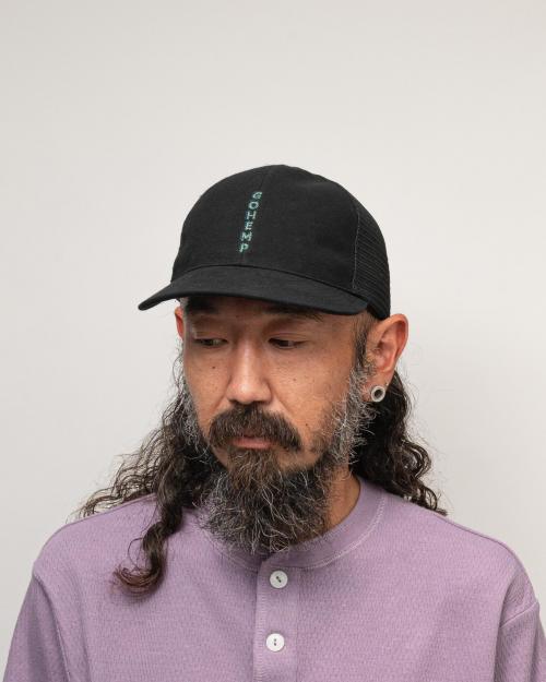 VERTICAL LOGO MESH CAP