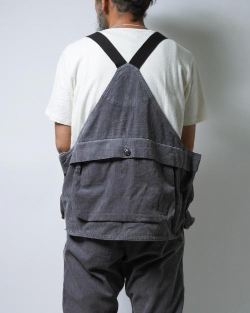 TRAVEL CARGO VEST