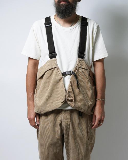 TRAVEL CARGO VEST