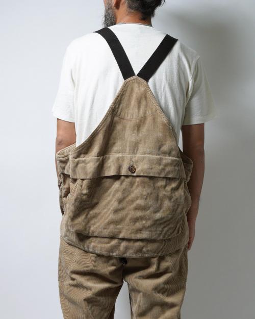 TRAVEL CARGO VEST