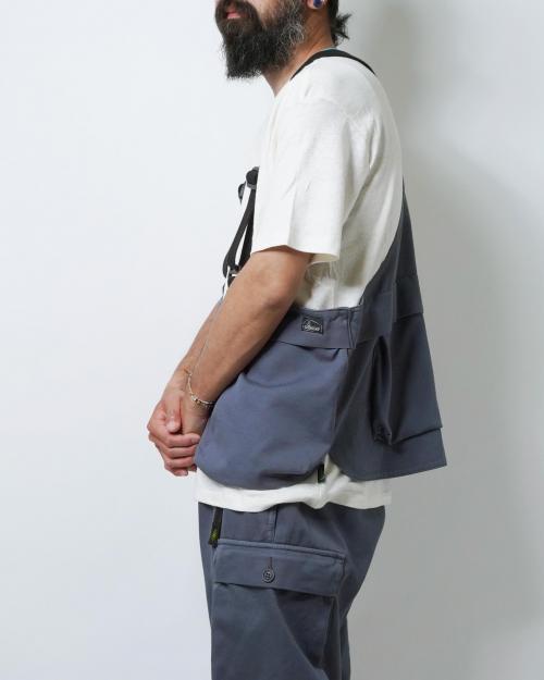 TRAVEL CARGO VEST