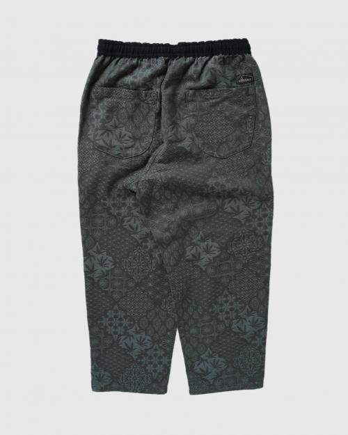 NEW DAY PANTS