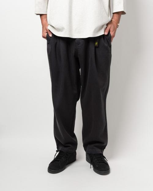 ONE TUCK ACTIVE PANTS