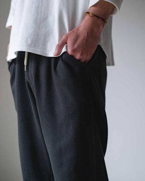EASY STRAIGHT PANTS