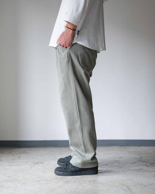 EASY STRAIGHT PANTS